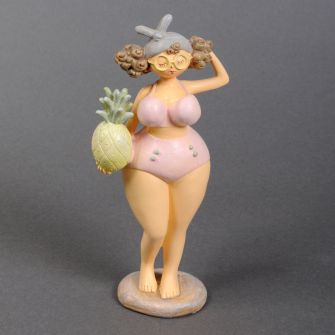 Статуетка Біатріс з ананасом